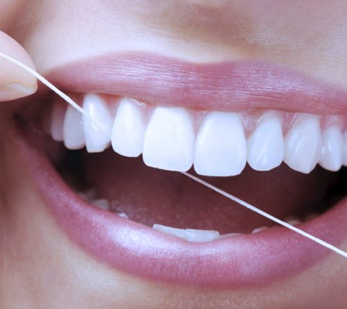 O uso de fio dental!